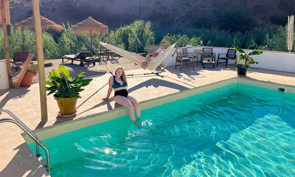 Burn-out herstel coaching retreat Spanje - spanje zwembad 